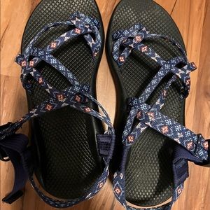 Womens Chacos, size 9
